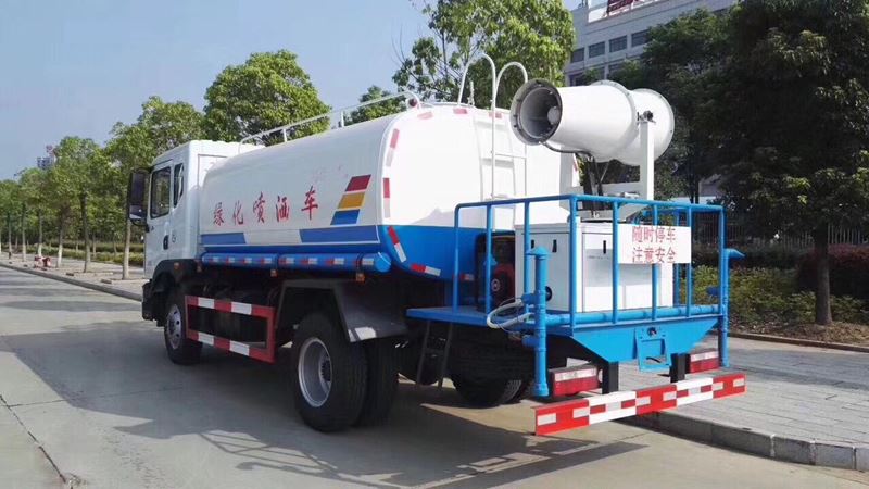 12噸(12方)東風多利卡D9綠化灑水車價格3