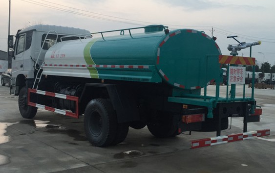 東風四驅灑水車圖片 東風四驅灑水車圖片