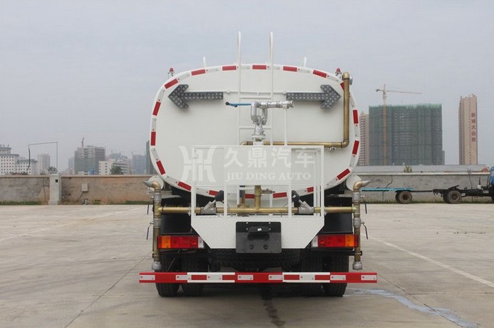 20����20�����|�L���݆�G����ˮ܇�DƬ