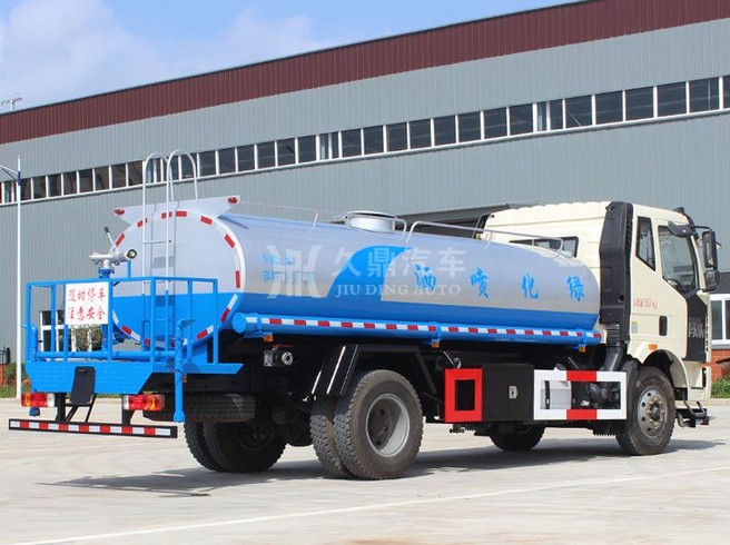 10噸灑水車哪里有賣_10噸解放J6綠化灑水車廠家價(jià)格3
