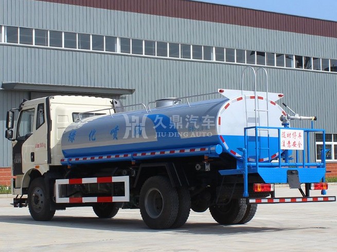 10噸灑水車哪里有賣_10噸解放J6綠化灑水車廠家價(jià)格4