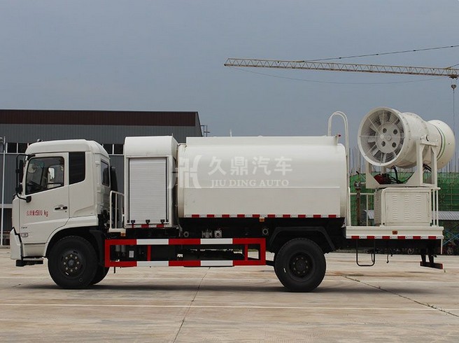 東風(fēng)天錦多功能抑塵車(chē)廠家價(jià)格2