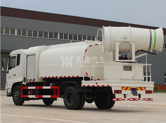 東風(fēng)天錦多功能抑塵車(chē)廠家價(jià)格3