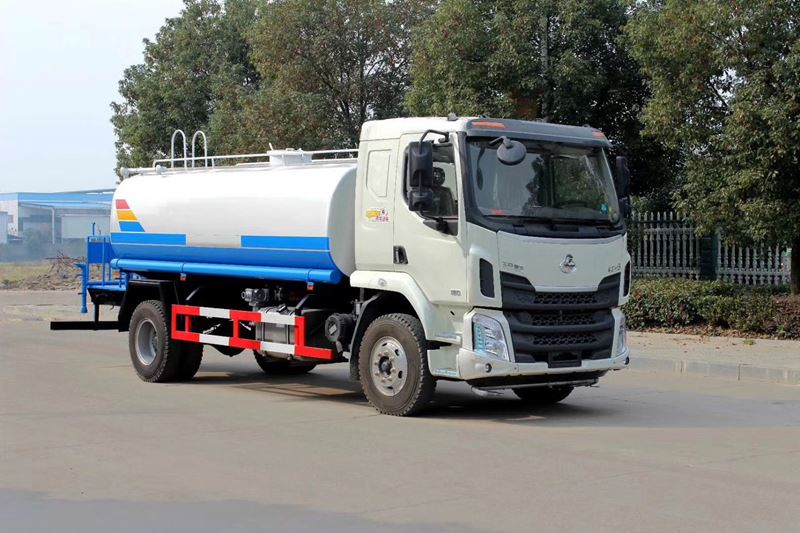 東風(fēng)柳汽乘龍13噸綠化灑水車廠家價格2