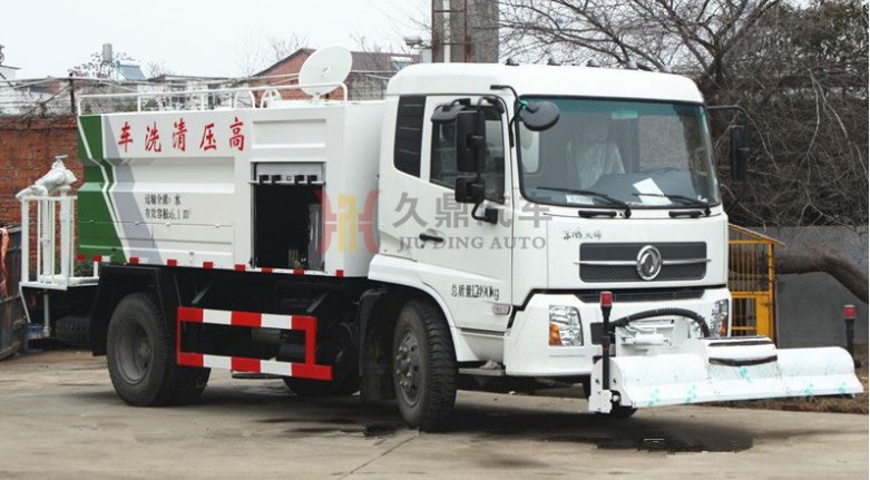 東風天錦公路灑水車圖片 東風天錦公路灑水車圖片
