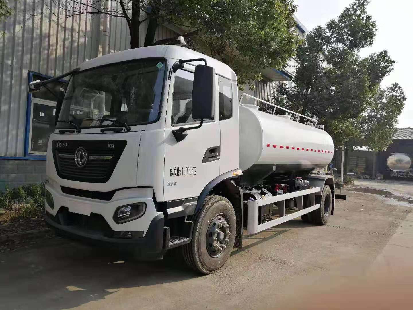 國六灑水車圖片 國六灑水車圖片