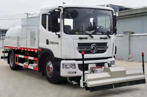 ��·��ˮ܇_�|�L(f��ng)������D9�߉�·����ϴ܇