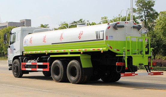 20方灑水車報價表及圖片_國六20方東風專底D3L后雙橋綠化灑水車廠家價格4