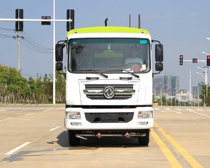 國六東風(fēng)多利卡多功能抑塵車圖片 國六東風(fēng)多利卡多功能抑塵車圖片