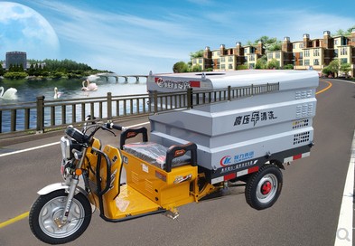 電動(dòng)三輪高壓清洗車4