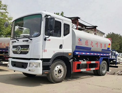 東風多利卡D9灑水車圖片 東風多利卡D9灑水車圖片