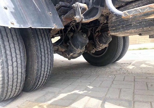 二手帶手續(xù)隨州牌6方灑水車 二手帶手續(xù)隨州牌6方灑水車