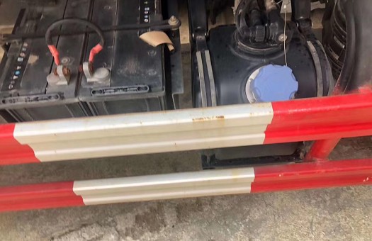 二手帶手續(xù)隨州牌6方灑水車 二手帶手續(xù)隨州牌6方灑水車