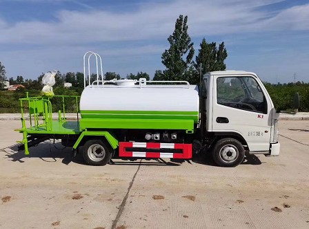 國六3方凱馬K1藍牌汽油灑水車 國六3方凱馬K1藍牌汽油灑水車