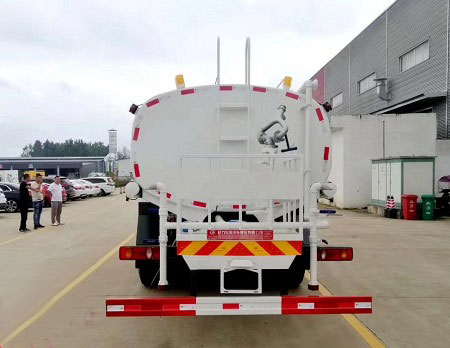 國六20方東風(fēng)隨專D913后雙橋灑水車 國六20方東風(fēng)隨專D913后雙橋灑水車