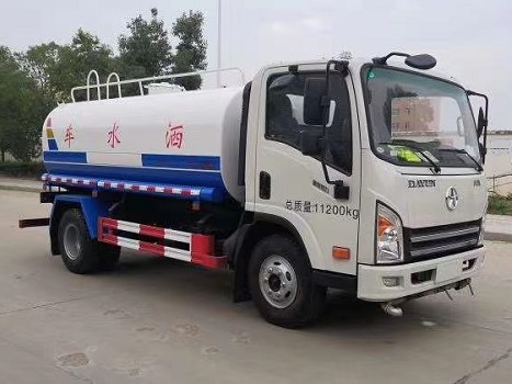 國(guó)六大運(yùn)奧普力黃牌8方灑水車(chē)圖片 國(guó)六大運(yùn)奧普力黃牌8方灑水車(chē)圖片