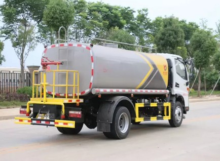 8噸灑水車價(jià)格_國六8-10噸江淮駿鈴綠化灑水車廠家價(jià)格4