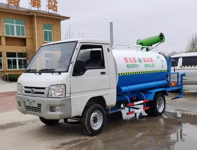 小型電動四輪灑水車_電動四輪霧炮灑水車_新能源灑水車3