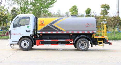 灑水車圖片 灑水車圖片