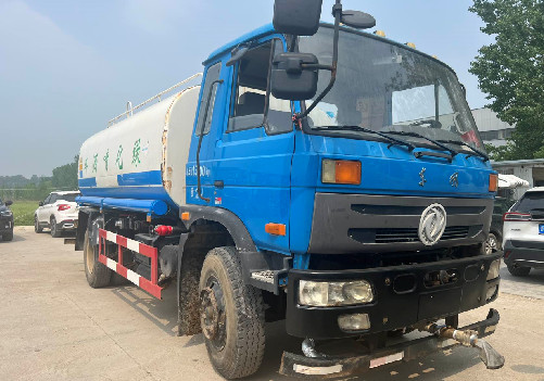 二手東風(fēng)145灑水車 二手東風(fēng)145灑水車